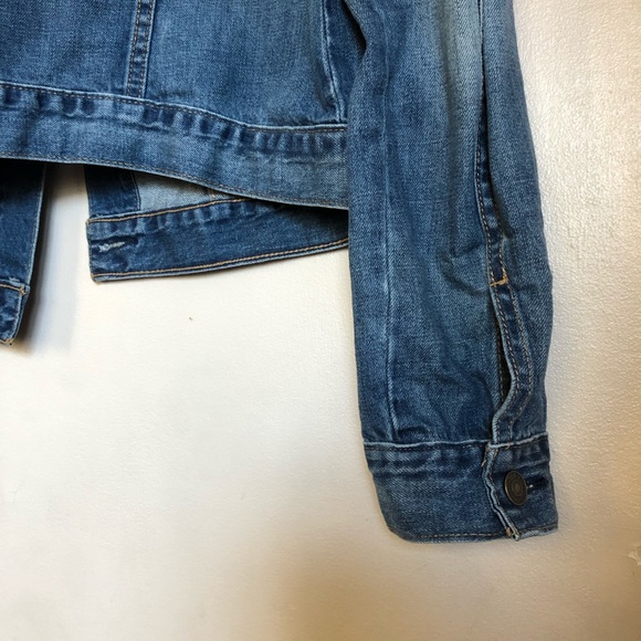 🚨LAST CHANCE🚨 Old Navy Jean Jacket - Picture 4 of 6